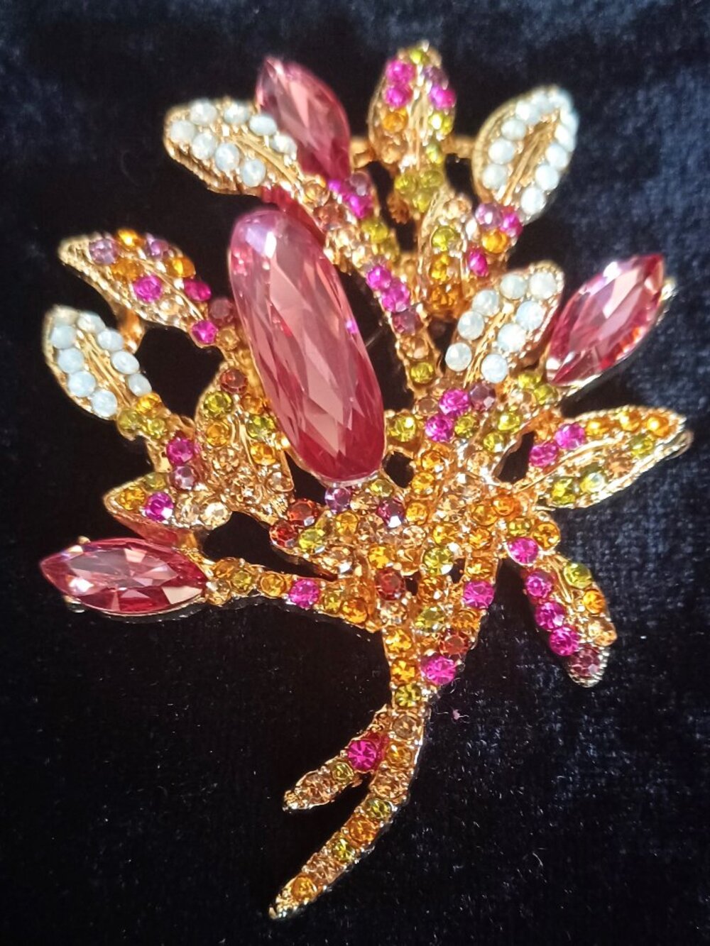 Elegant Pink Crystal Rhinestone & Gold Bouquet Brooch
